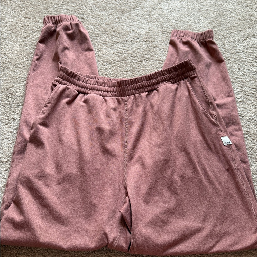 Vuori boyfriend joggers